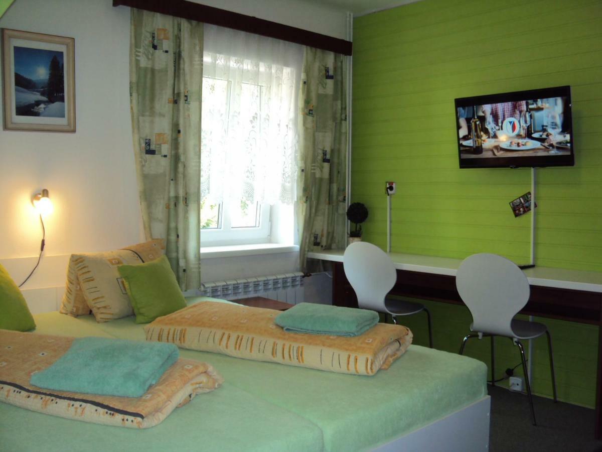 Hotel Zatisi Janske Lazne Exterior photo